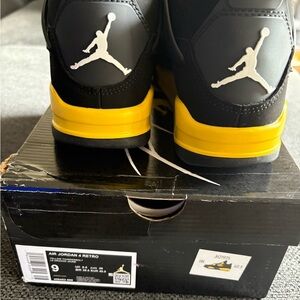 Nike Air Jordan 4 Retro Black Yellow Sneakers ( BRAND NEW) ( NEVER WORN)